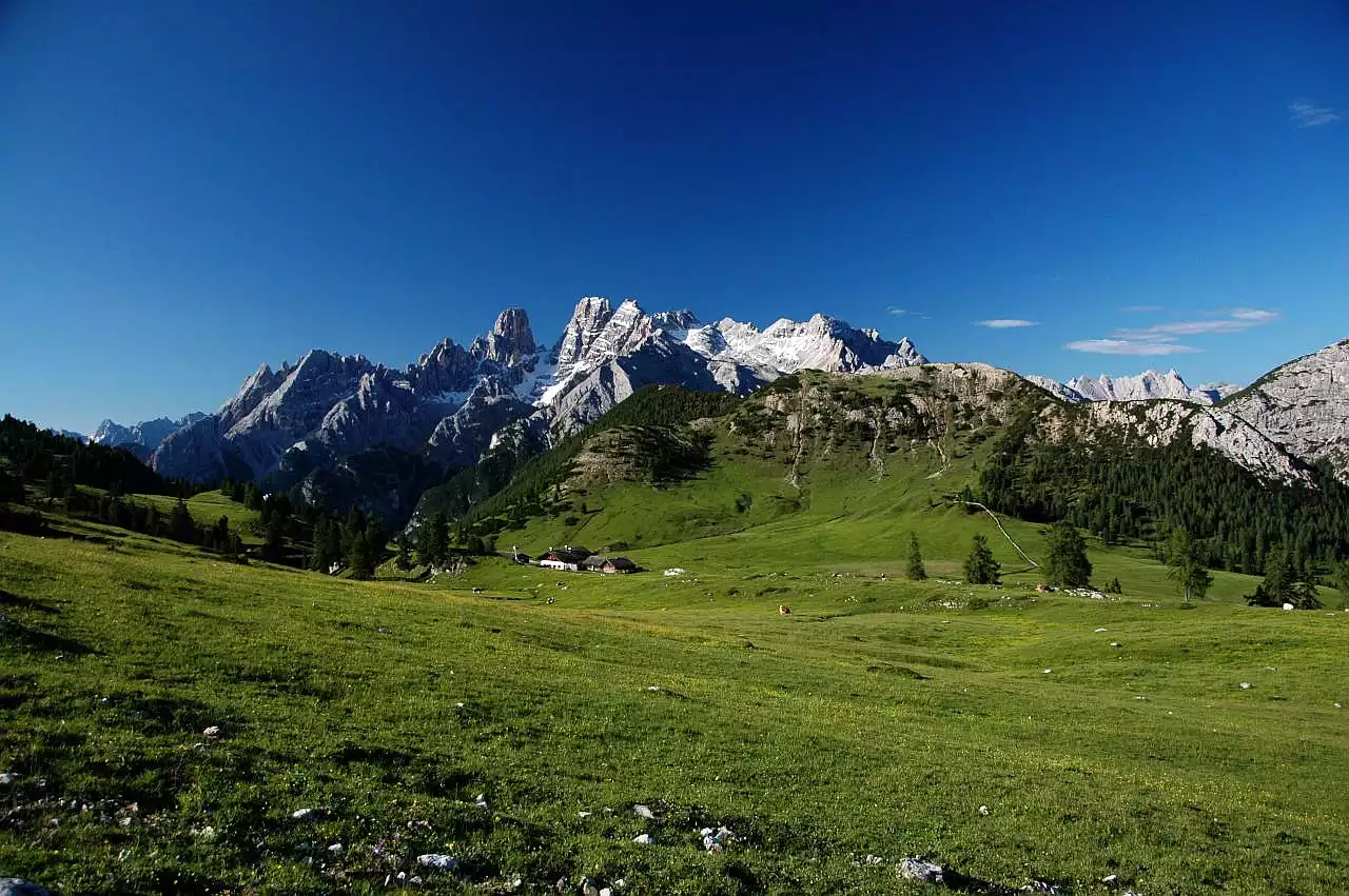 Plätzwiese mit Cristallo-Massiv