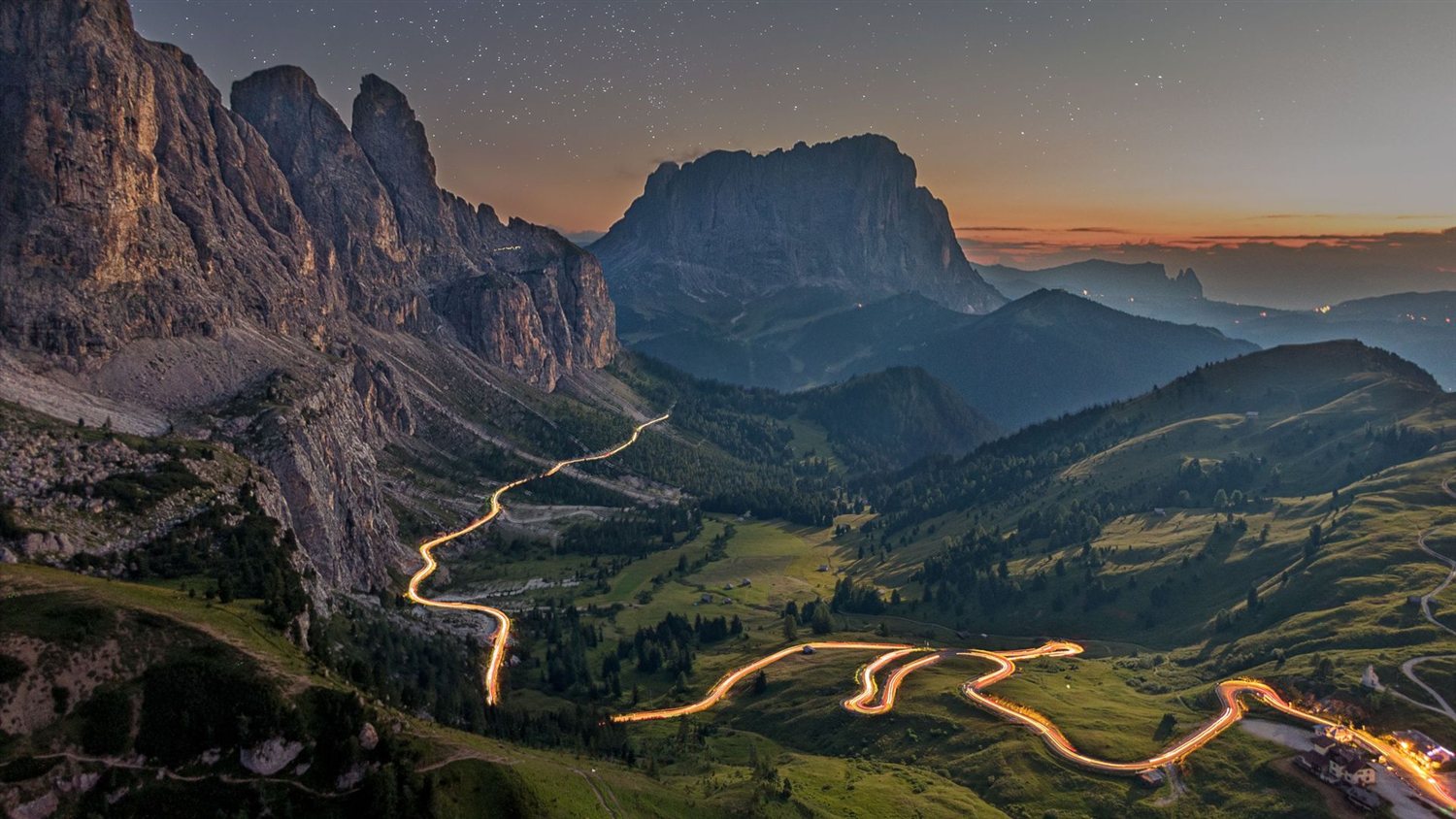 Grödner Joch bei Nacht mit dem Langkofel
