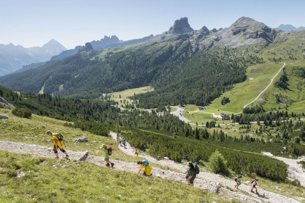 Wanderweg an der Dolomitenfront am Lagazuoi