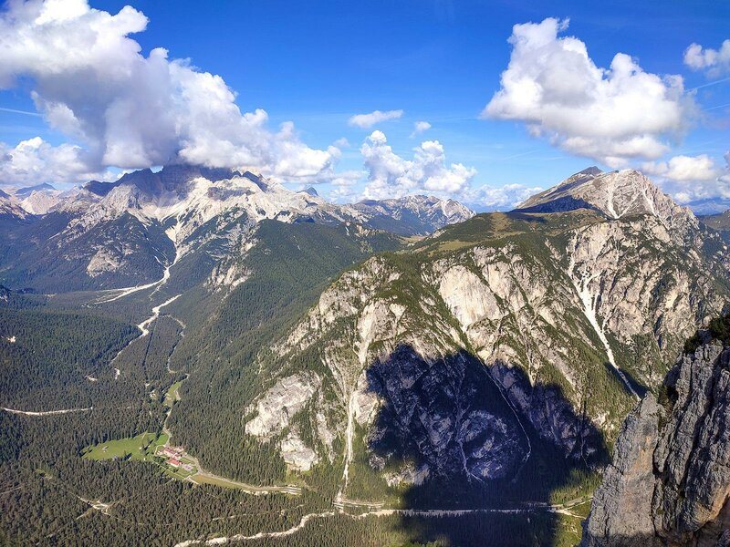 Blick auf Dürrenstein und Hohe Gaisl vom Monte Piana