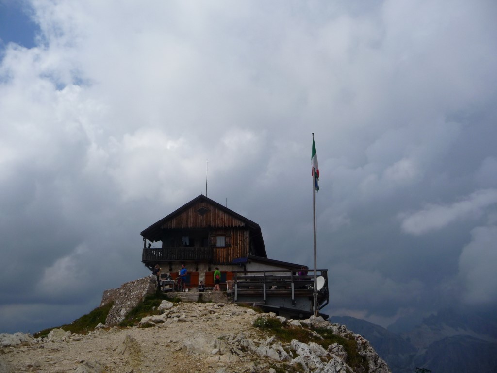 Rifugio Nuvolau auf dem Gipfel